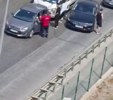 Pendik’te tehlikeli şerit değişikliği cezayla son buldu