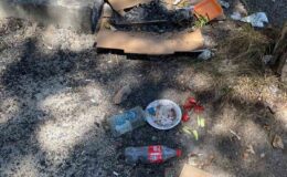 Piknikçiler çevreye attığı çöpler tepkilere neden oluyor