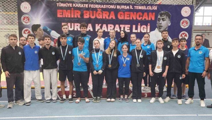 Sakarya Büyükşehir’in karatecileri Bursa’dan 8 madalyayla döndü