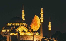Süleymaniye Camii, yarım ay ile buluştu, ortaya kartpostallık görüntüler çıktı