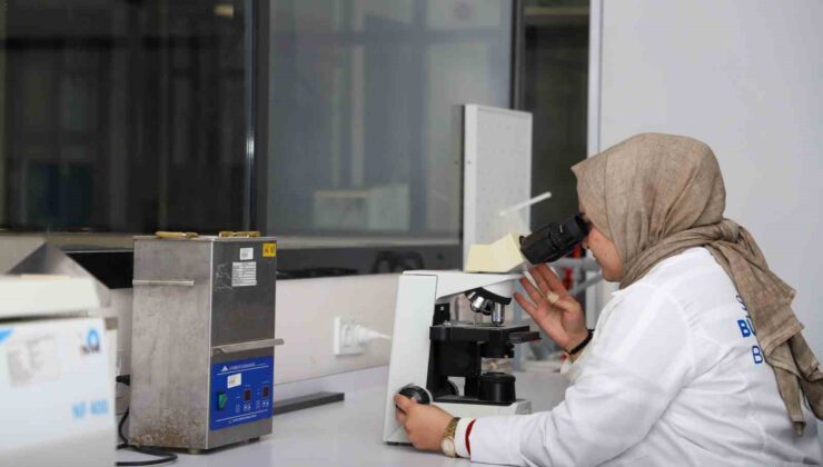 Suyun kalitesi her gün alınan numuneler ile sıkı şekilde takip ediliyor