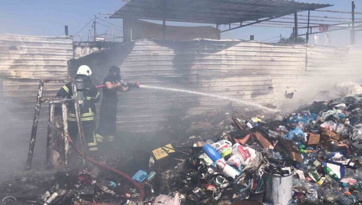 Tekirdağ’da geri dönüşüm tesisinde yangın