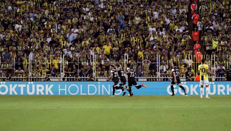 UEFA Şampiyonlar Ligi 2. Eleme Turu: Fenerbahçe: 0 – FC Lugano: 1 (İlk yarı)