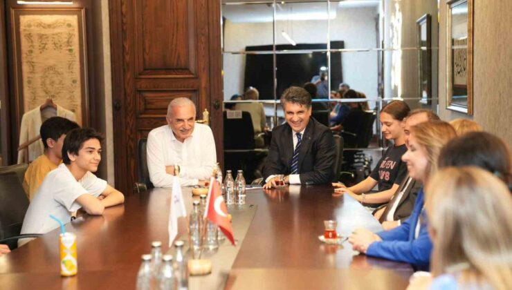 Ümraniyeli 3 öğrenci LGS’de birinci oldu