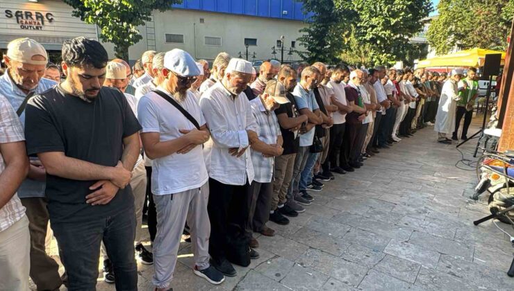 Yalova’da Haniye için gıyabi cenaze namazı kılındı