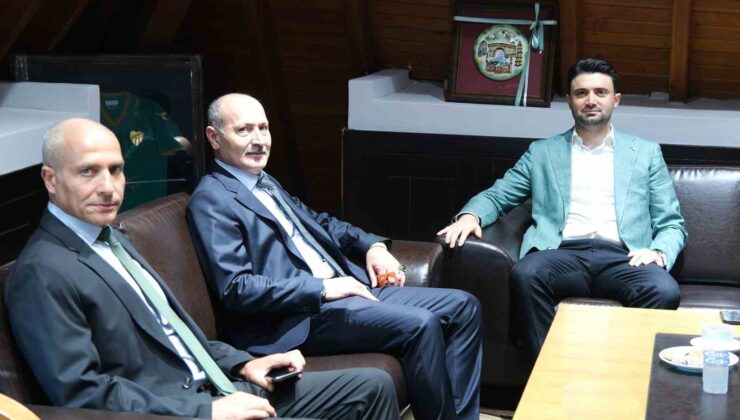Zaimoğlu, Bursaspor’u ziyaret etti