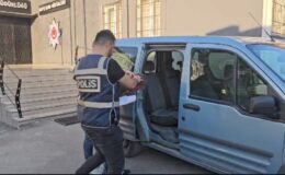 32 yıl aranaması olan zanlı, gece kulubünde yakalandı