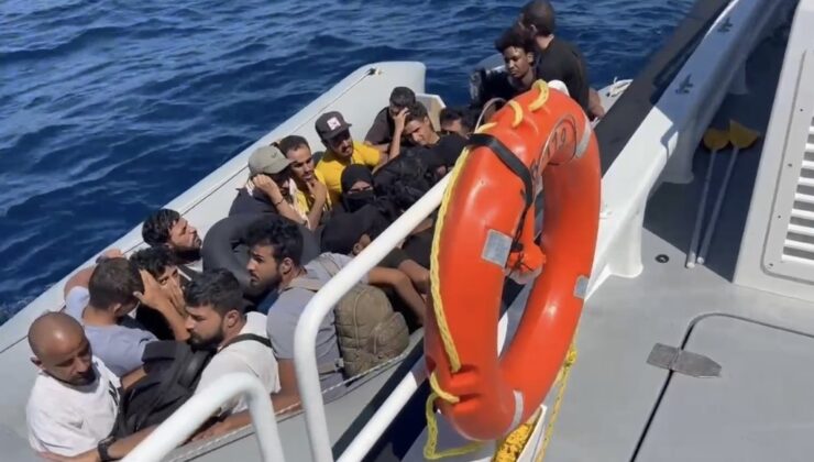 Ayvacık açıklarında 36 kaçak göçmen yakalandı