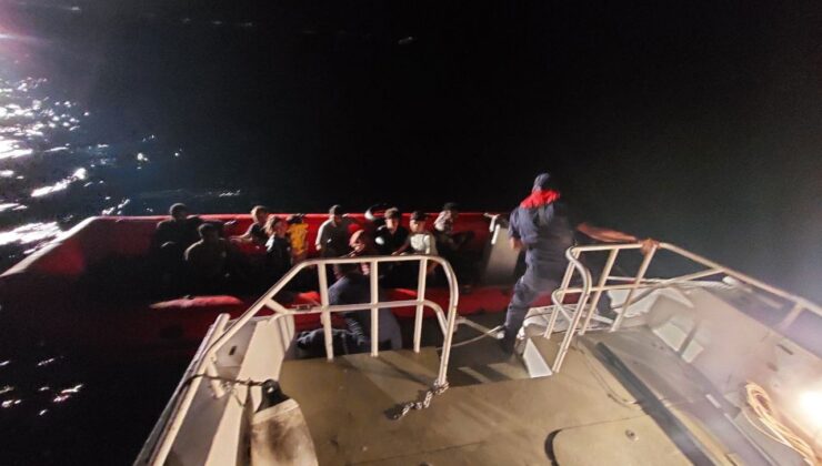 Ayvalık’ta 3’ü çocuk 11 göçmen sahil güvenlik botuyla kurtarıldı