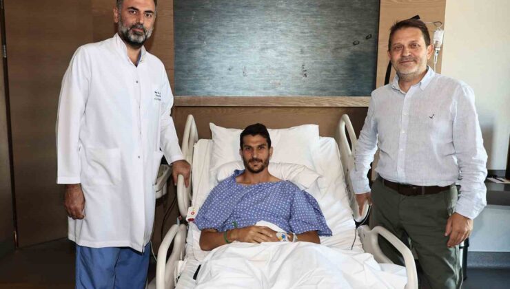 Beşiktaşlı futbolcu Necip Uysal, ameliyat oldu