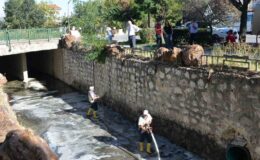 Bozüyük’te açık kanal temizliği