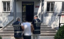 Bursa’da azılı dolandırıcı, parkta otururken yakalandı