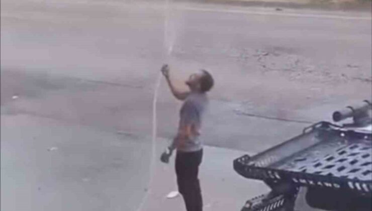 Bursa’da sıcaktan bunalan vatandaşlar kendini böyle serinletti