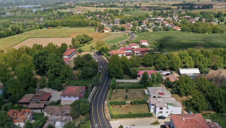 Büyükşehir Arifiye’de 7 mahallenin yolunu sil başltan yeniledi