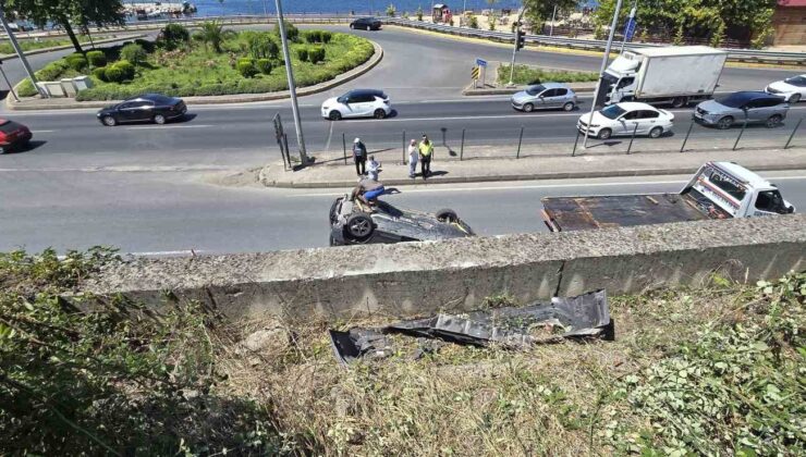 Çalışır vaziyetteki otomobil 6 metreden D-130 Karayolu’na uçtu: 1 yaralı