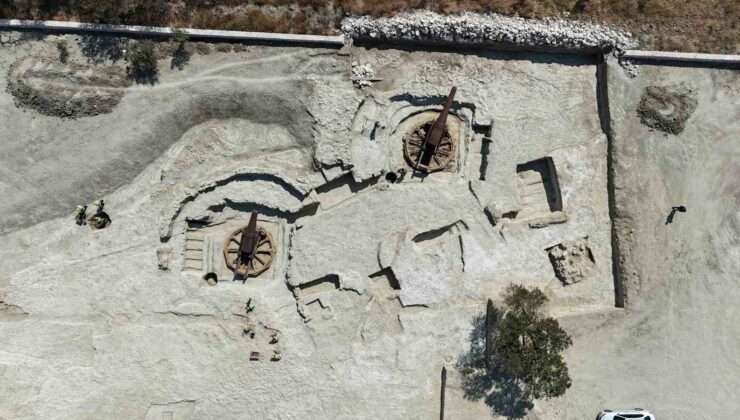 Çanakkale Savaşları’ndan kalma 109 yıllık top mevzileri gün yüzüne çıkarılıyor