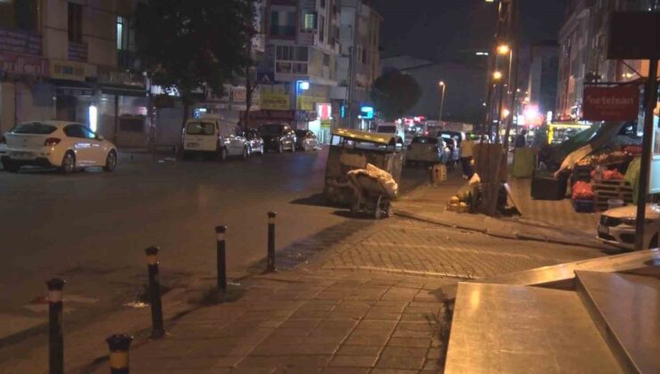 Esenyurt’ta bıçaklı saldırgan dehşet saçtı: 1’i polis 2 kişi yaralandı