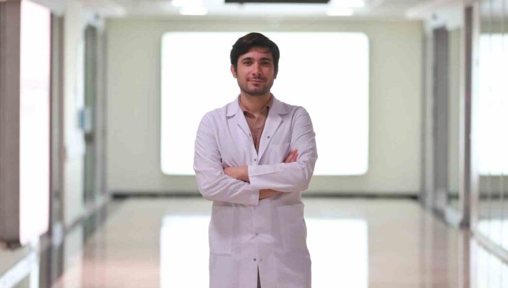 Halsizlik, baş ağrısı ve ateş; maymun çiçeği virüsünün belirtileri olabilir