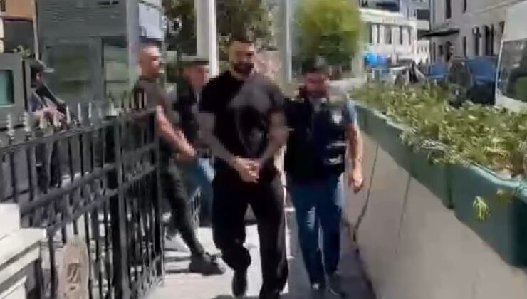 İçişleri Bakanı Ali Yerlikaya duyurdu: Beyoğlu’nda eğlence mekanında kadınları darp eden şahıslar yakalandı