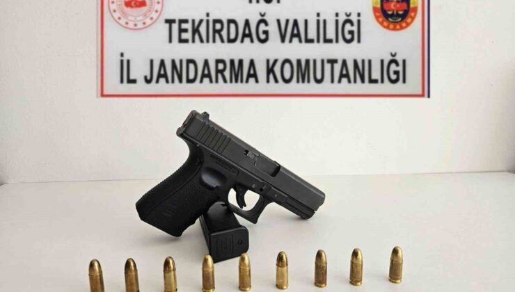 Jandarma tarafından 2 ruhsatsız tabanca ele geçirildi