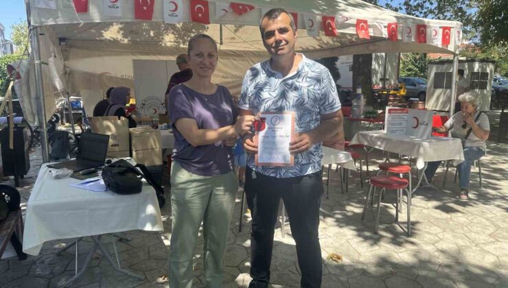 Kan bağışçılarına madalya