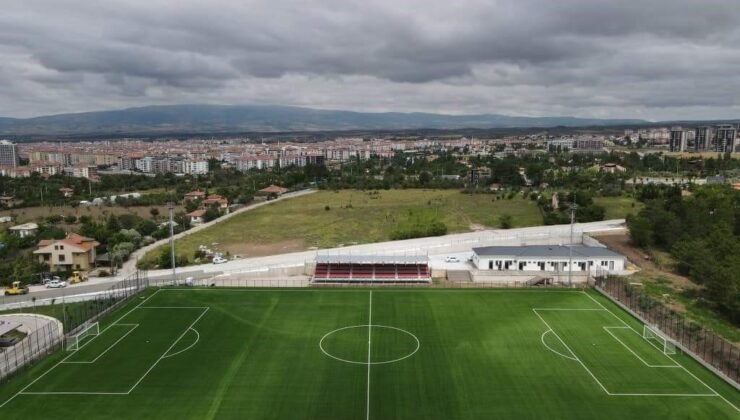 Karaağaç futbol sahasında kavuşacak