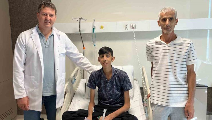Karaciğer nakli bekleyen 18 yaşındaki gence dayısı umut oldu