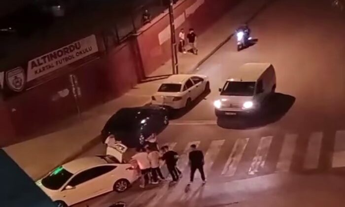 Kartal’da darp ettikleri şahsı silah zoruyla kaçırdılar