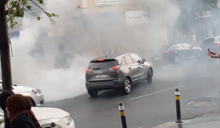 Küçükçekmece’de aynı noktadaki elektrik yangını, esnafı canından bezdirdi
