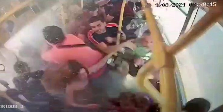 Küçükçekmece’deki feci metrobüs kazası anına ait araç içi görüntüsü ortaya çıktı