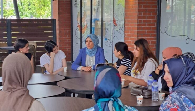 “Kütüphanede Bi Mola” etkinliği kitapseverleri buluşturuyor