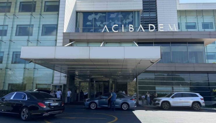 Merdivenlerden düşen gazeteci Reha Muhtar hastaneye kaldırıldı