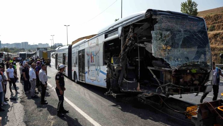 Metrobüs kazasına ilişkin 5 kişi tutuklanarak cezaevine gönderildi