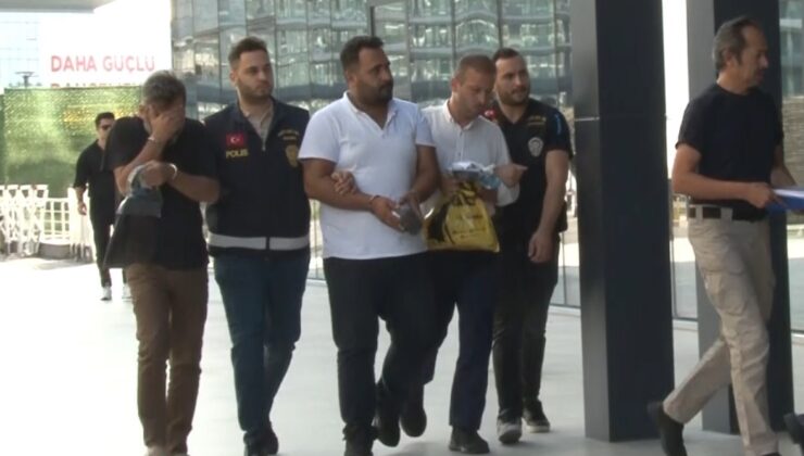 Metrobüs kazasında gözaltına alınan 3 kişi adliyeye sevk edildi
