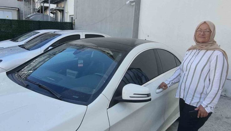 Otopark işleten Nadire Anne’yi gören şaşırıyor
