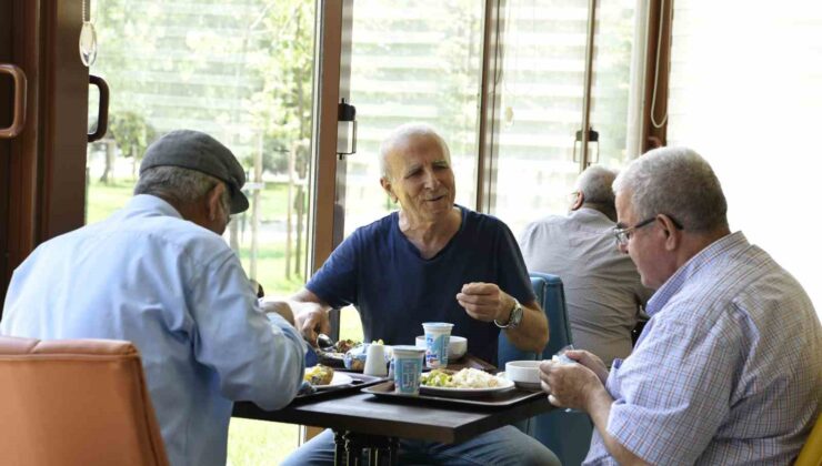 Pendik Belediyesi’nden emeklilere sosyal tesislerde yüzde 25 indirim