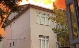 Pendik’te 3 katlı binanın çatısında yangın