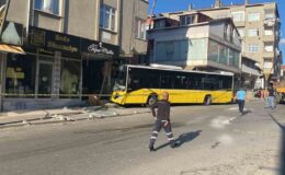 Pendik’te İETT otobüsü kuaför dükkanına daldı: 6 yaralı