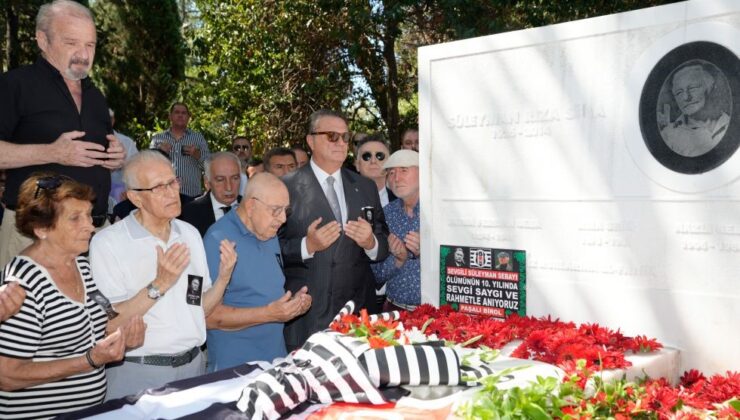 Süleyman Seba, kabri başında anıldı