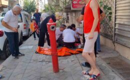 Sultangazi’de bir kişi kaldırımda yürürken silahlı saldırıya uğradı