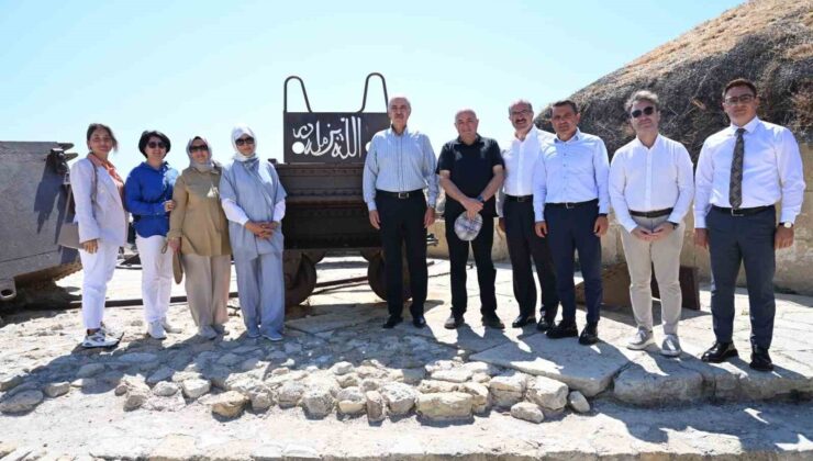 TBMM Başkanı Numan Kurtulmuş ve AK Partili Ayhan Gider, Tarihi Alanı ziyaret etti