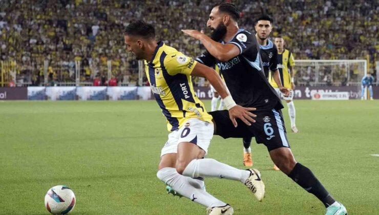 Trendyol Süper Lig: Fenerbahçe: 1 – Adana Demirspor: 0 (İlk yarı)