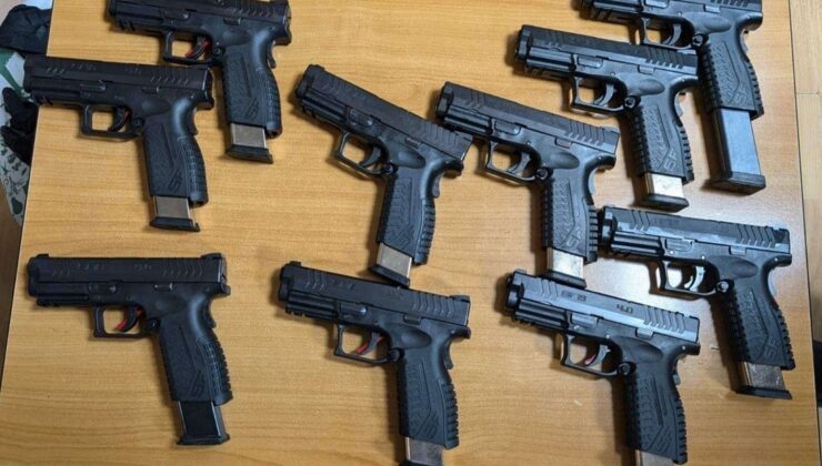 Türkiye’den giden tırdaki 10 tabanca Bulgar gümrüğüne takıldı