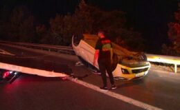 Ümraniye’de şerit değiştirirken başka bir araca çarpan otomobil takla attı: 1 yaralı