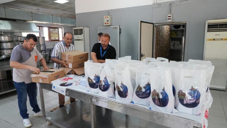 Üsküdar’da ihtiyaç sahiplerine konserve et dağıtımı