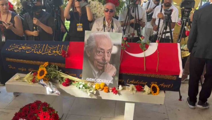 Usta oyuncu Genco Erkal son yolculuğuna uğurlandı