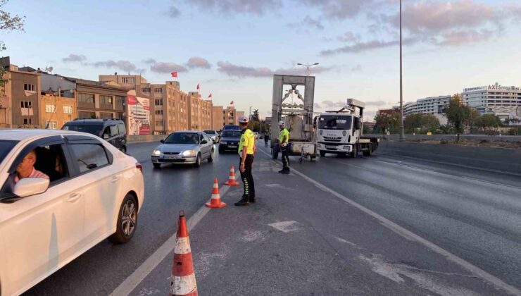 Vatan Caddesi 30 Ağustos provaları nedeniyle trafiğe kapandı