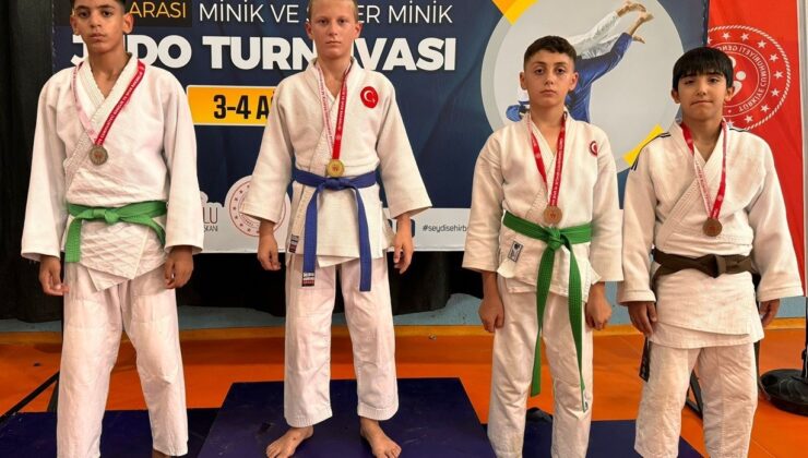 Zafer Bayramı Judo Turnuvası’nda şampiyon Ümraniye