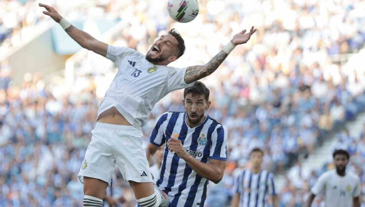 Al Nassr, Alex Telles ile yolların ayrıldığını duyurdu