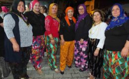 Balıkesir’de köylü kadınlar şalvar gecesinde eğlendi
